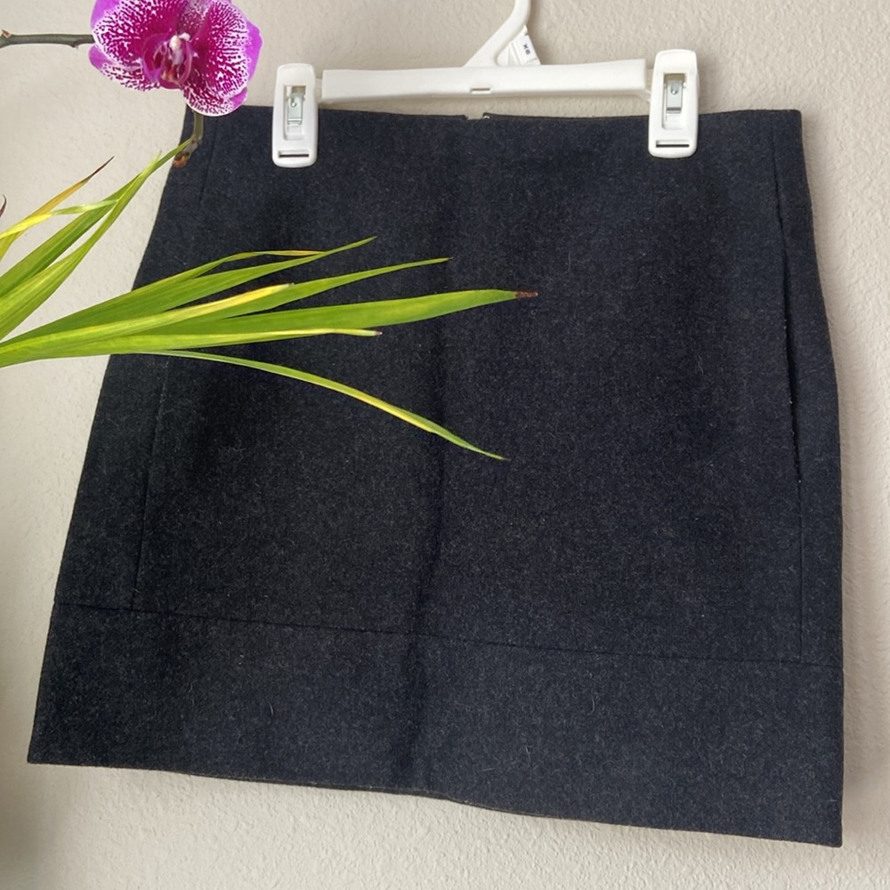 Black J.Crew Skirt size 00